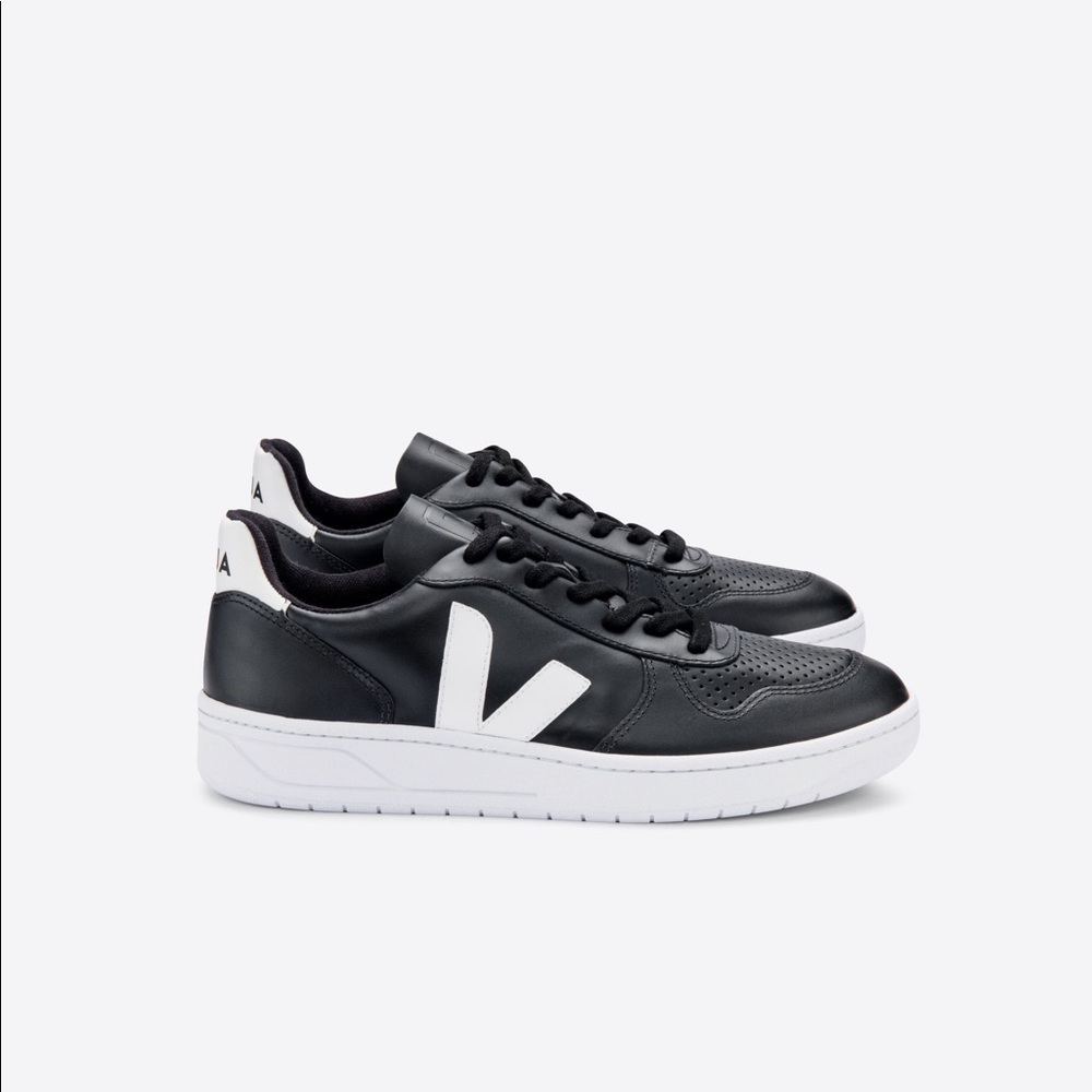 Veja Black and White Women's Sneakers